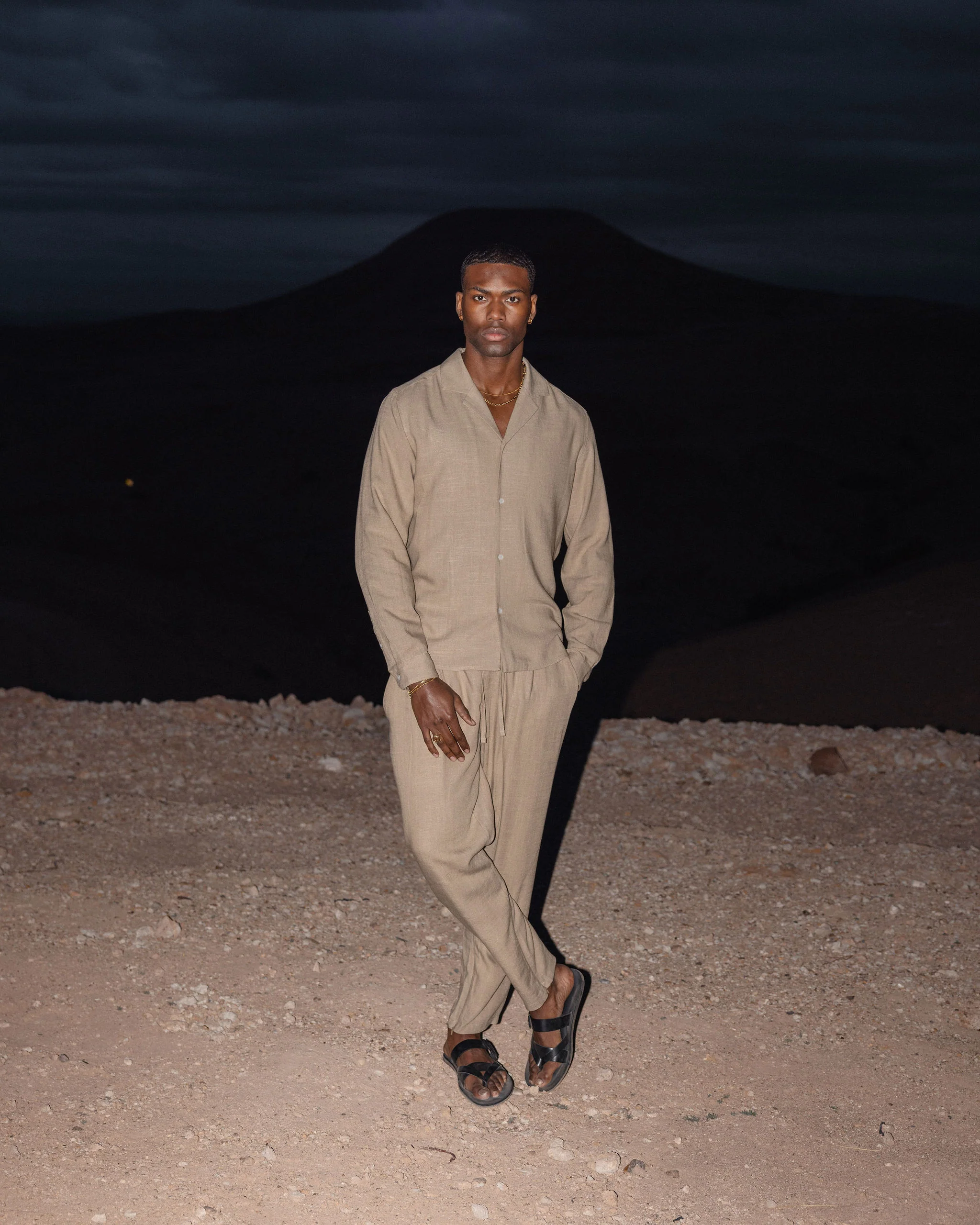 Olive Linen Trouser - Image 4